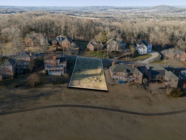 111 Spy Glass Way , Hendersonville, TN 37075