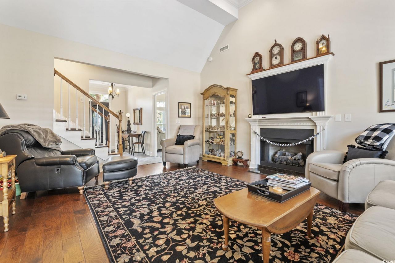 6200 Longwood Dr. Photo 14