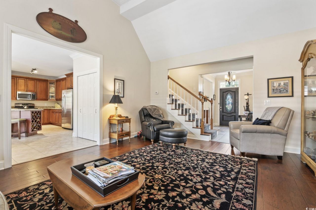 6200 Longwood Dr. Photo 15