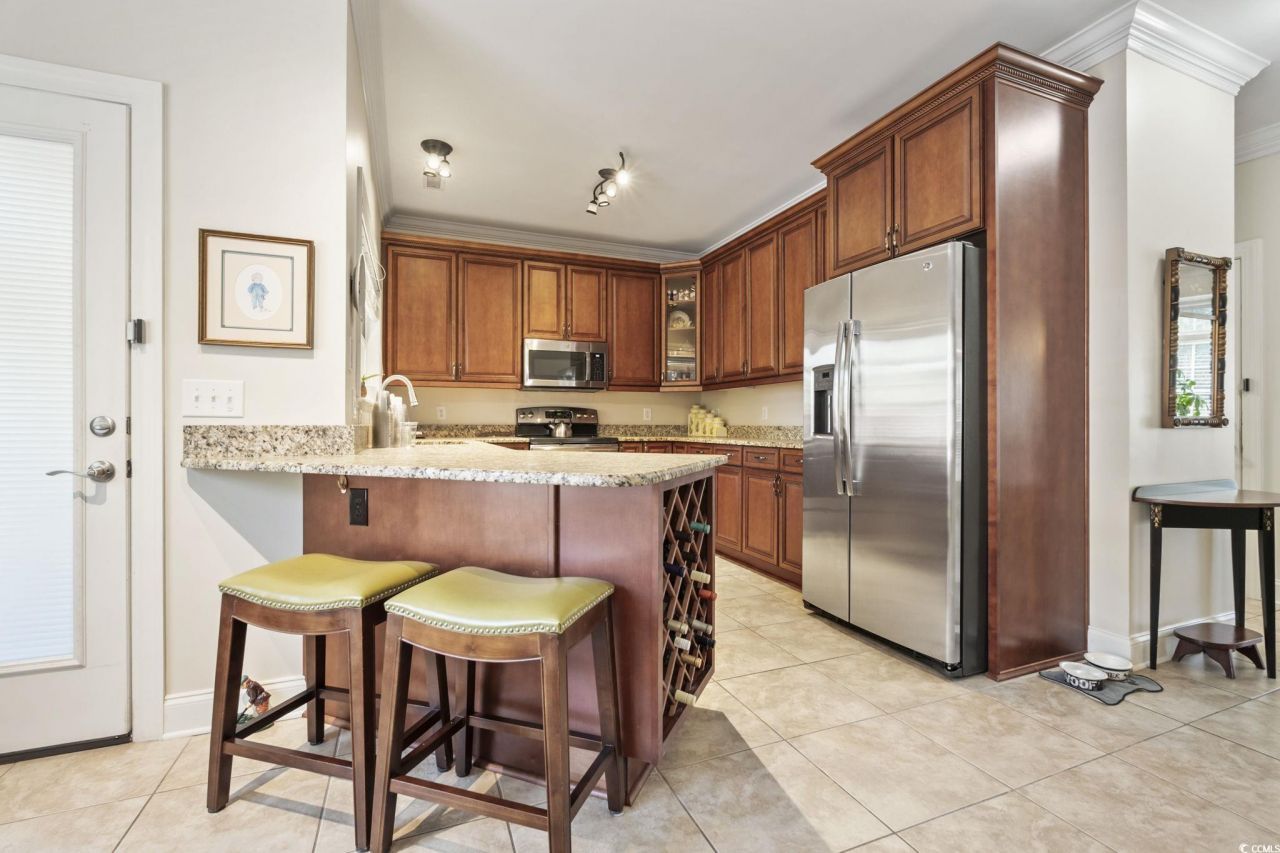 6200 Longwood Dr. Photo 18