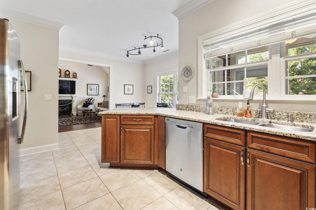 6200 Longwood Dr. Photo 21