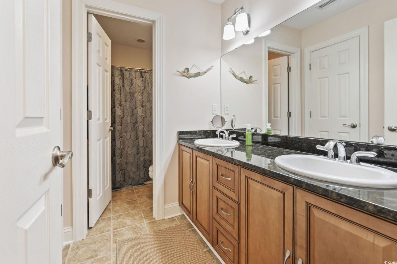 6200 Longwood Dr. Photo 27