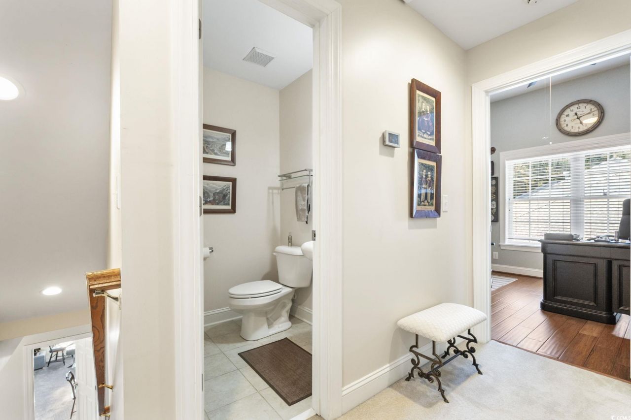 6200 Longwood Dr. Photo 29