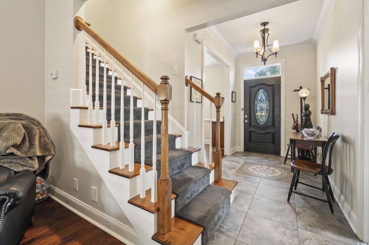 6200 Longwood Dr. Photo 5