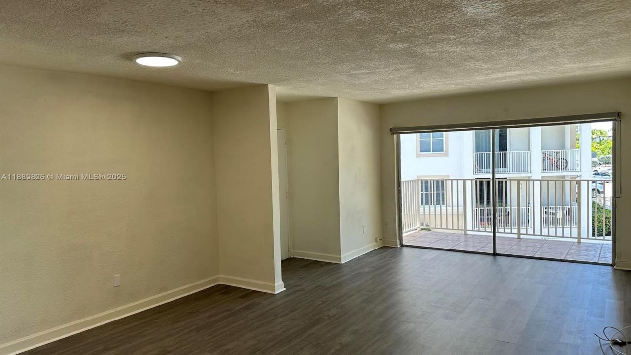 4460 NW 79th Ave, Unit 2D, Doral, FL 33166 Photo