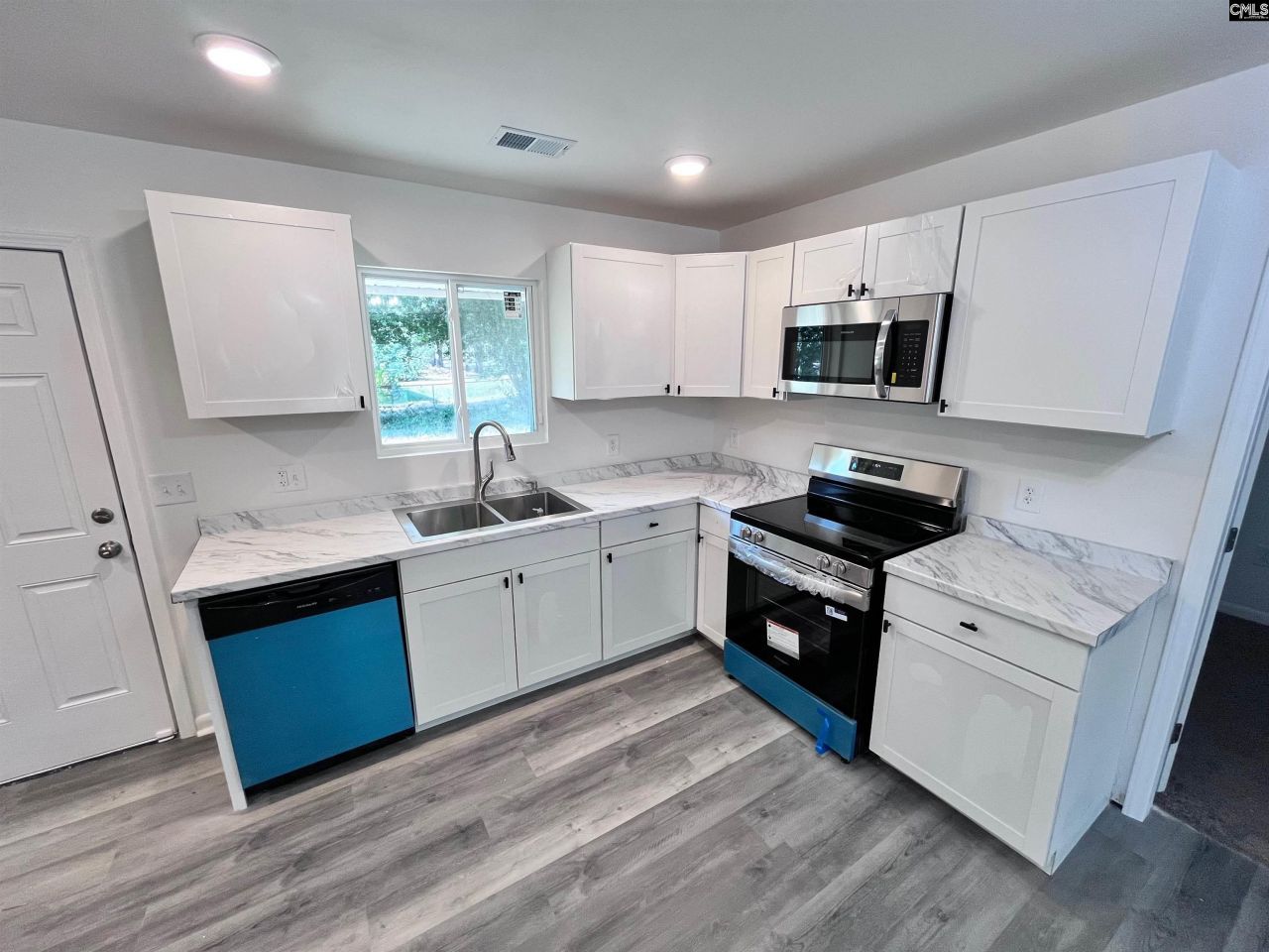 42 Raven Drive Photo 4