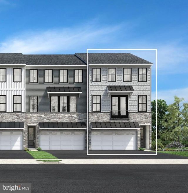 109 Brianna Court, Unit 5, Chalfont, PA 18914 Main Photo