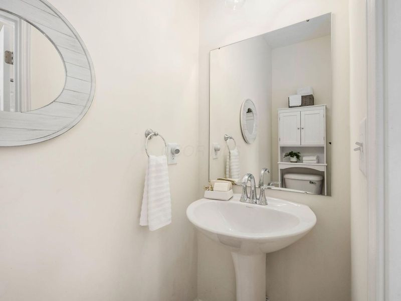 805 Saddle Avenue, Pataskala, OH 43062 Photo 12