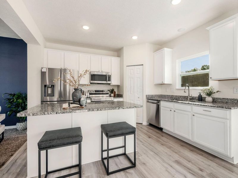 805 Saddle Avenue, Pataskala, OH 43062 Photo 6