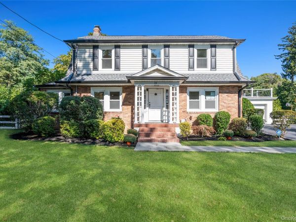 99 Warner Avenue, Roslyn Heights, NY 11577