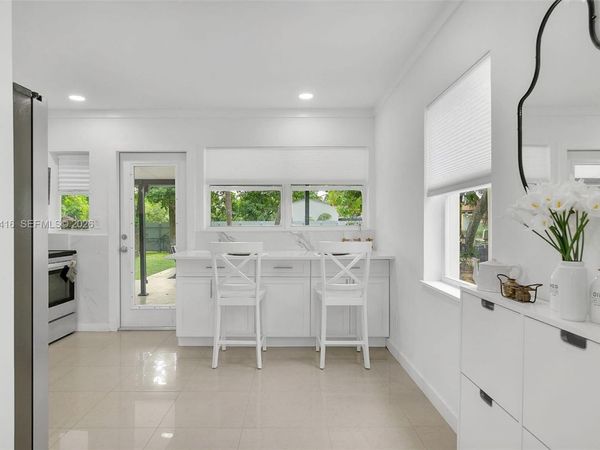 139 SW 21st Way, Fort Lauderdale, FL 33312