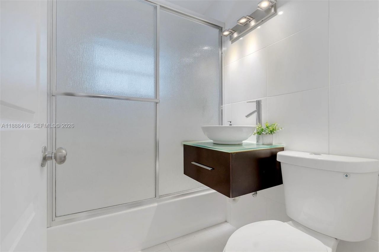 139 SW 21st Way, Fort Lauderdale, FL 33312 Photo