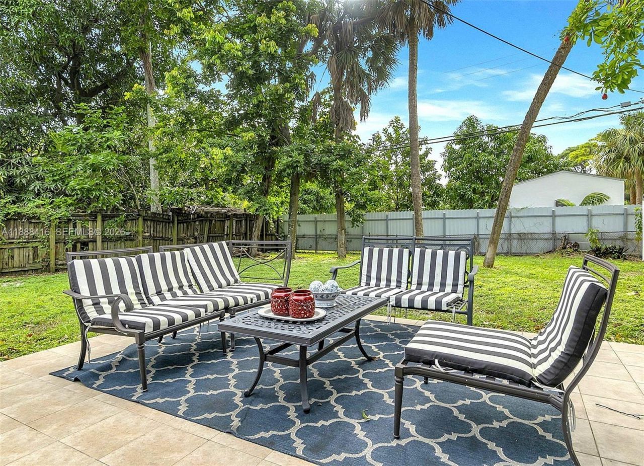 139 SW 21st Way, Fort Lauderdale, FL 33312 Photo