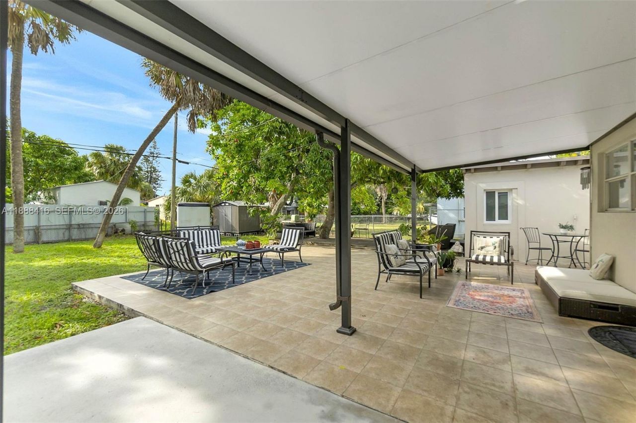 139 SW 21st Way, Fort Lauderdale, FL 33312 Photo