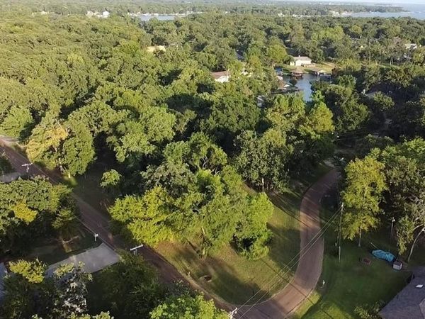 TBD Lake Drive , Enchanted Oaks, TX 75156