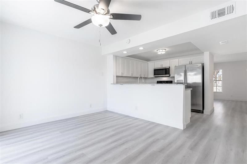 7500 NW 75th Street, Unit 7500, Tamarac, FL 33321 Photo