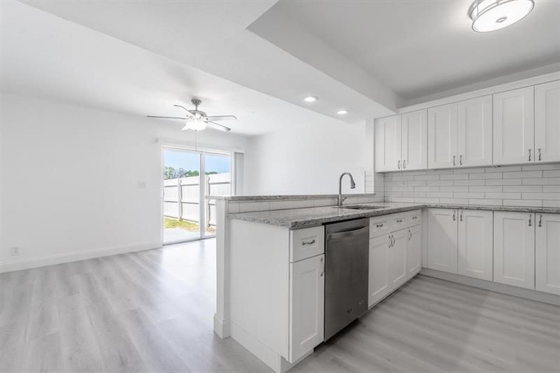 7500 NW 75th Street, Unit 7500, Tamarac, FL 33321 Photo