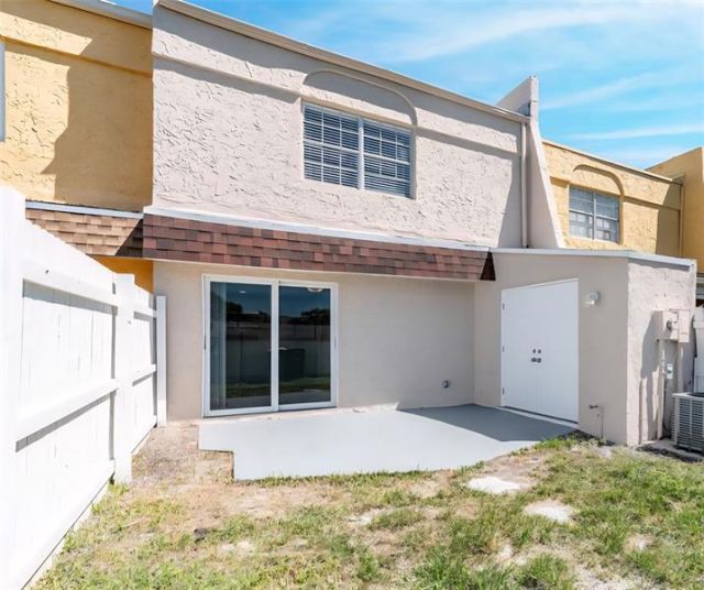 7500 NW 75th Street, Unit 7500, Tamarac, FL 33321 Photo