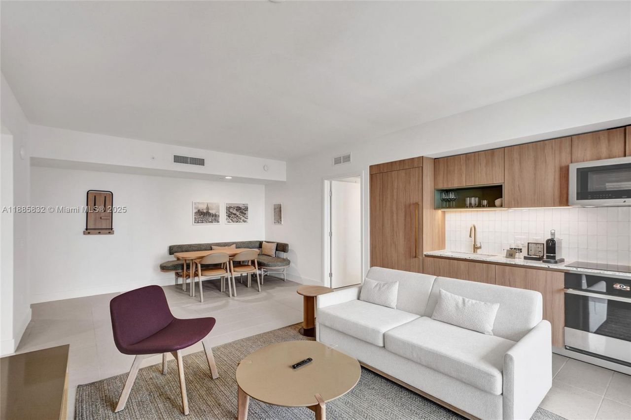 159 NE 6th St, Unit 3302, Miami, FL 33132 Photo