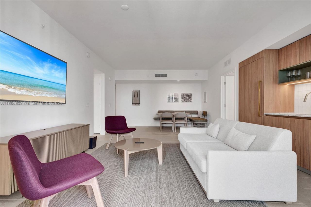 159 NE 6th St, Unit 3302, Miami, FL 33132 Photo