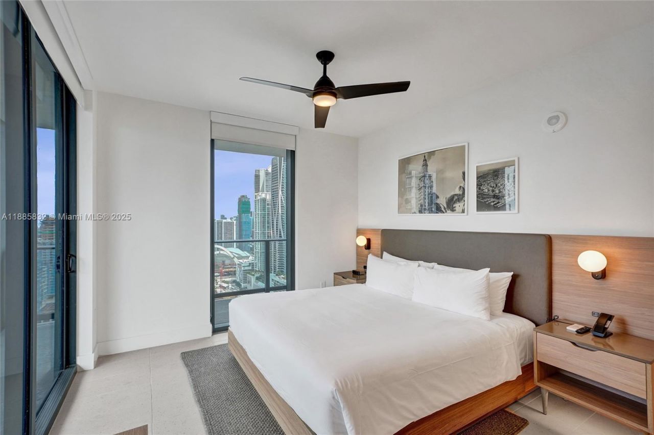 159 NE 6th St, Unit 3302, Miami, FL 33132 Photo