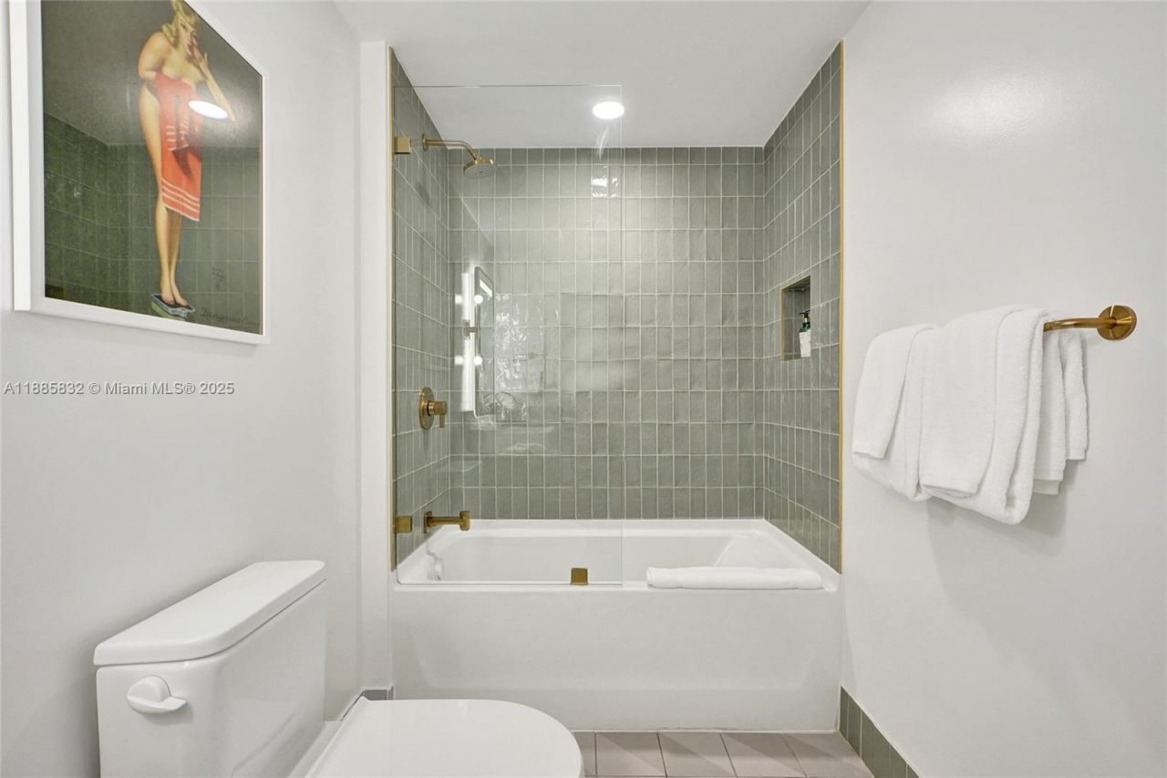 159 NE 6th St, Unit 3302, Miami, FL 33132 Photo