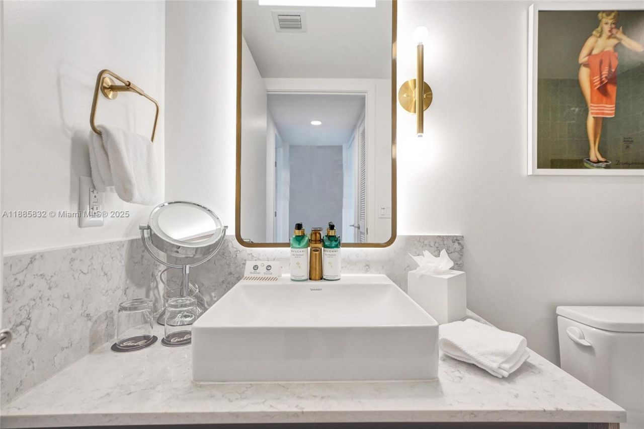 159 NE 6th St, Unit 3302, Miami, FL 33132 Photo