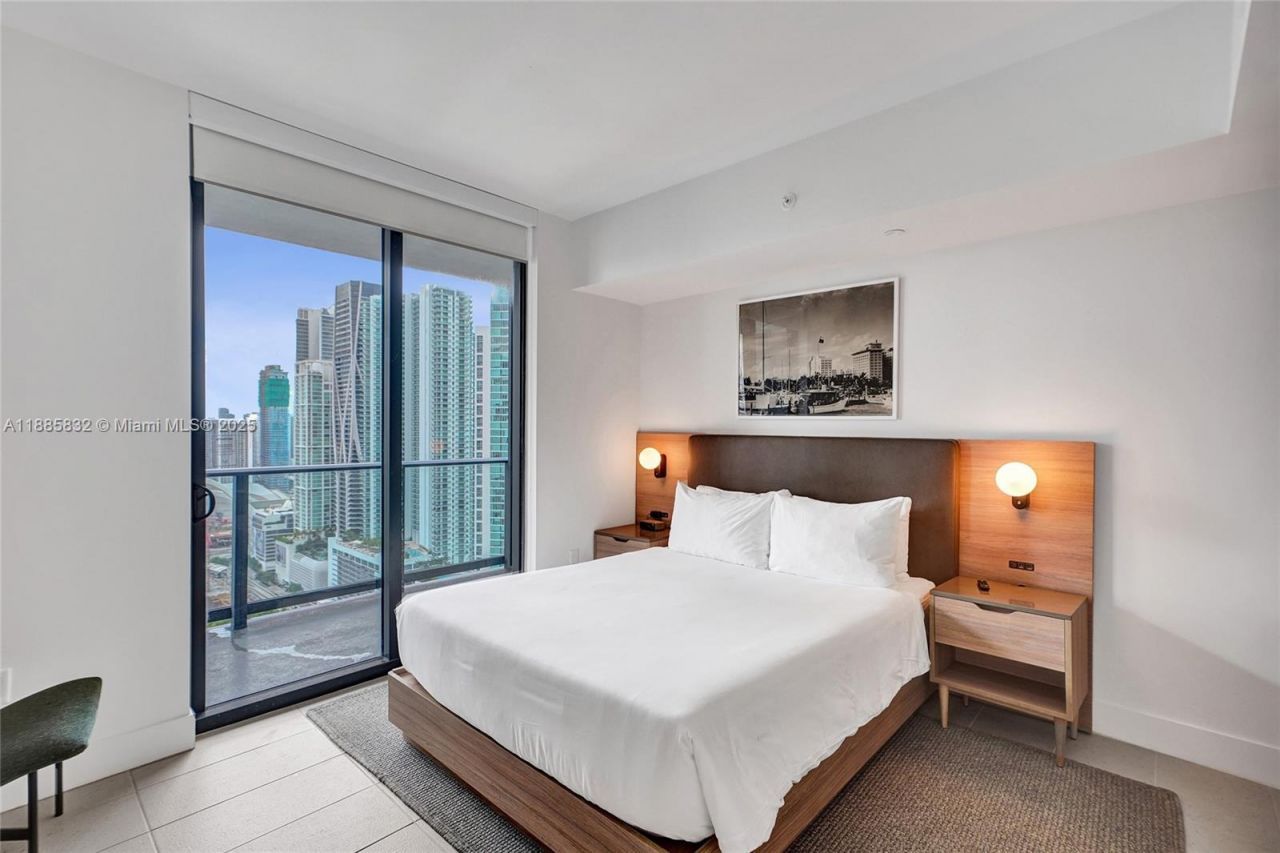 159 NE 6th St, Unit 3302, Miami, FL 33132 Photo