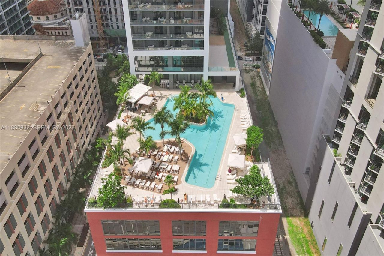 159 NE 6th St, Unit 3302, Miami, FL 33132 Photo