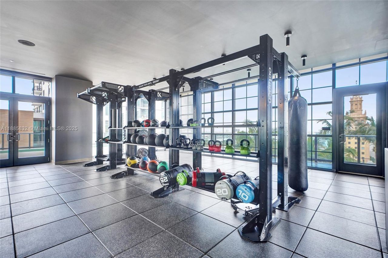 159 NE 6th St, Unit 3302, Miami, FL 33132 Photo