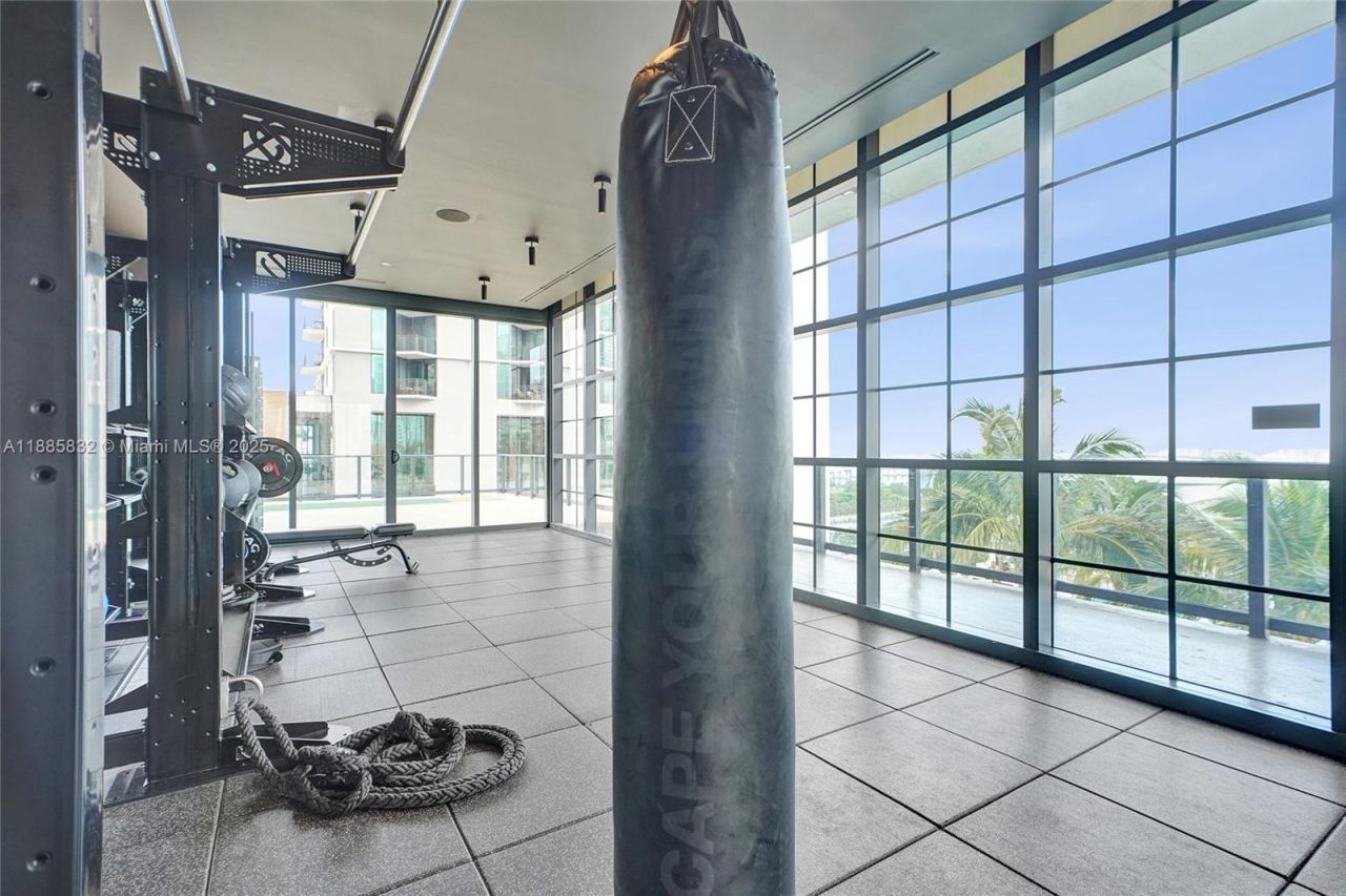 159 NE 6th St, Unit 3302, Miami, FL 33132 Photo