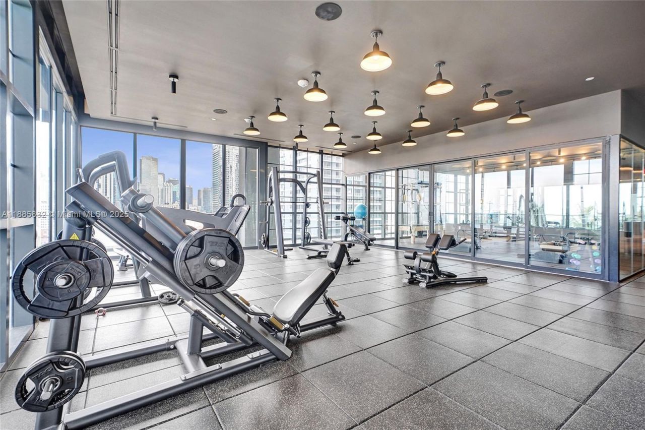 159 NE 6th St, Unit 3302, Miami, FL 33132 Photo