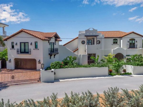 121 N CASEY KEY ROAD, OSPREY, FL 34229