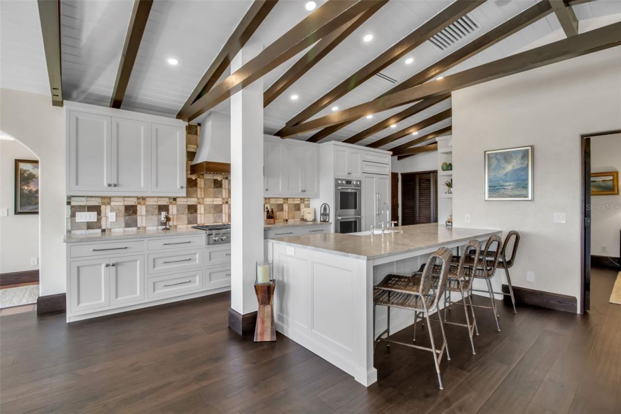 121 N Casey Key Road, Osprey, FL 34229 Photo