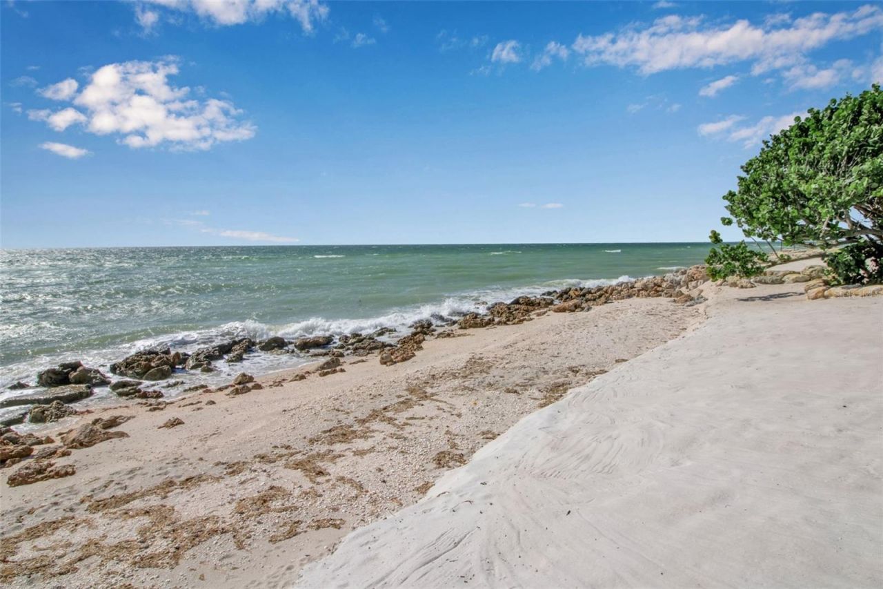 121 N Casey Key Road, Osprey, FL 34229 Photo