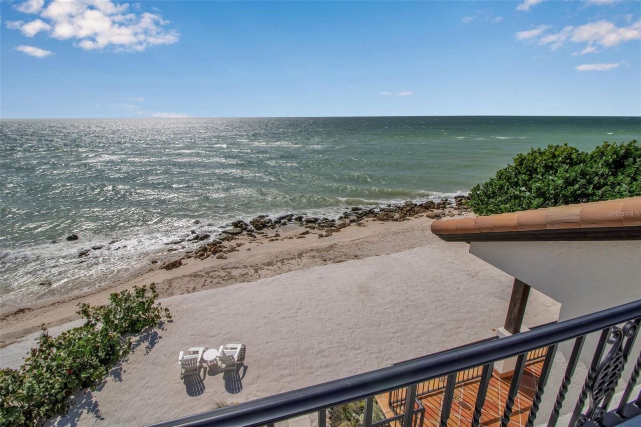 121 N Casey Key Road, Osprey, FL 34229 Photo