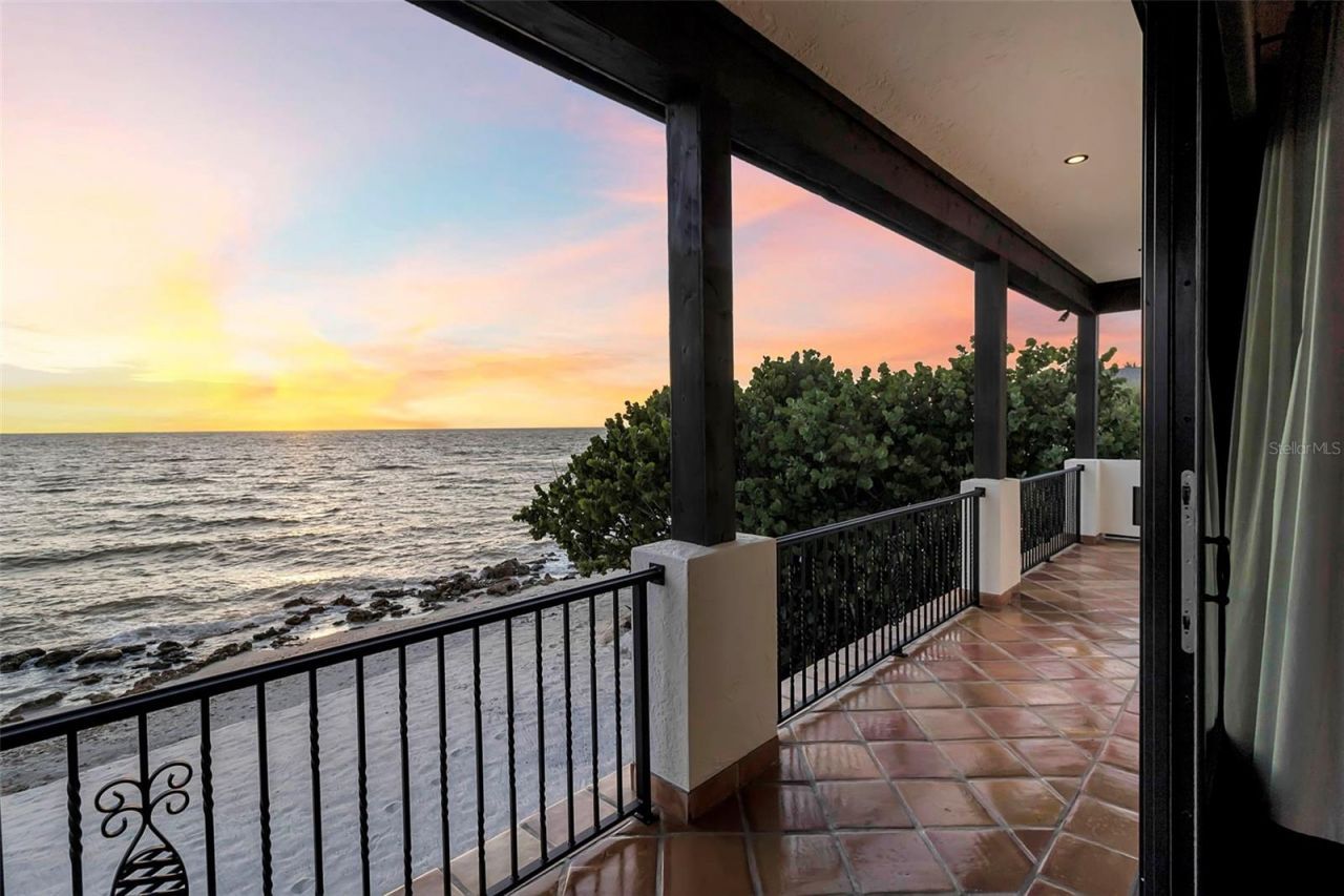 121 N Casey Key Road, Osprey, FL 34229 Photo