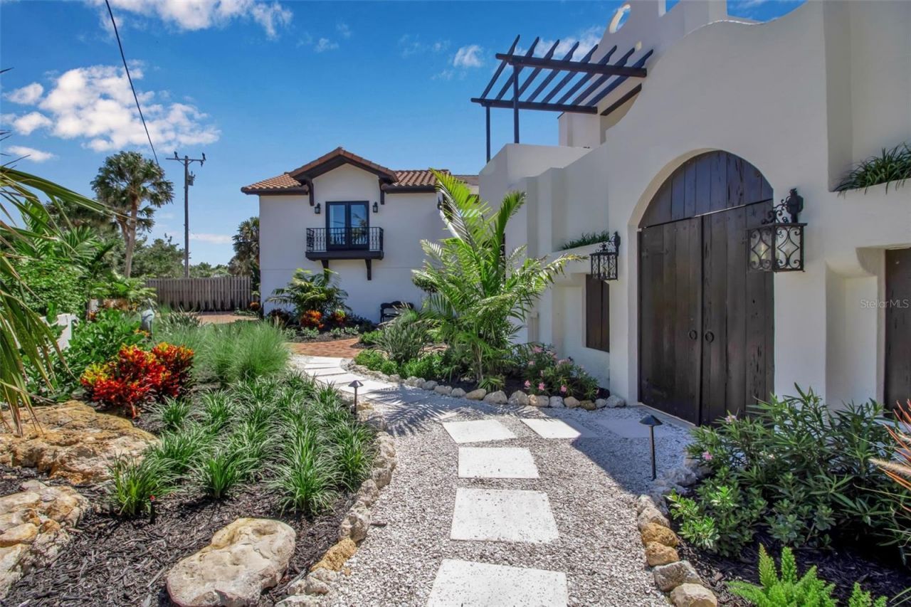 121 N Casey Key Road, Osprey, FL 34229 Photo