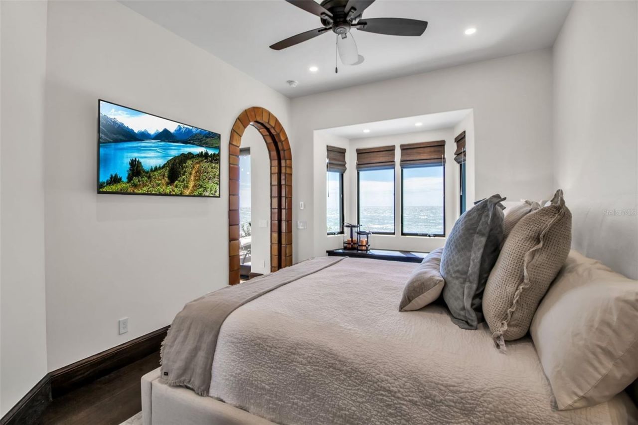 121 N Casey Key Road, Osprey, FL 34229 Photo