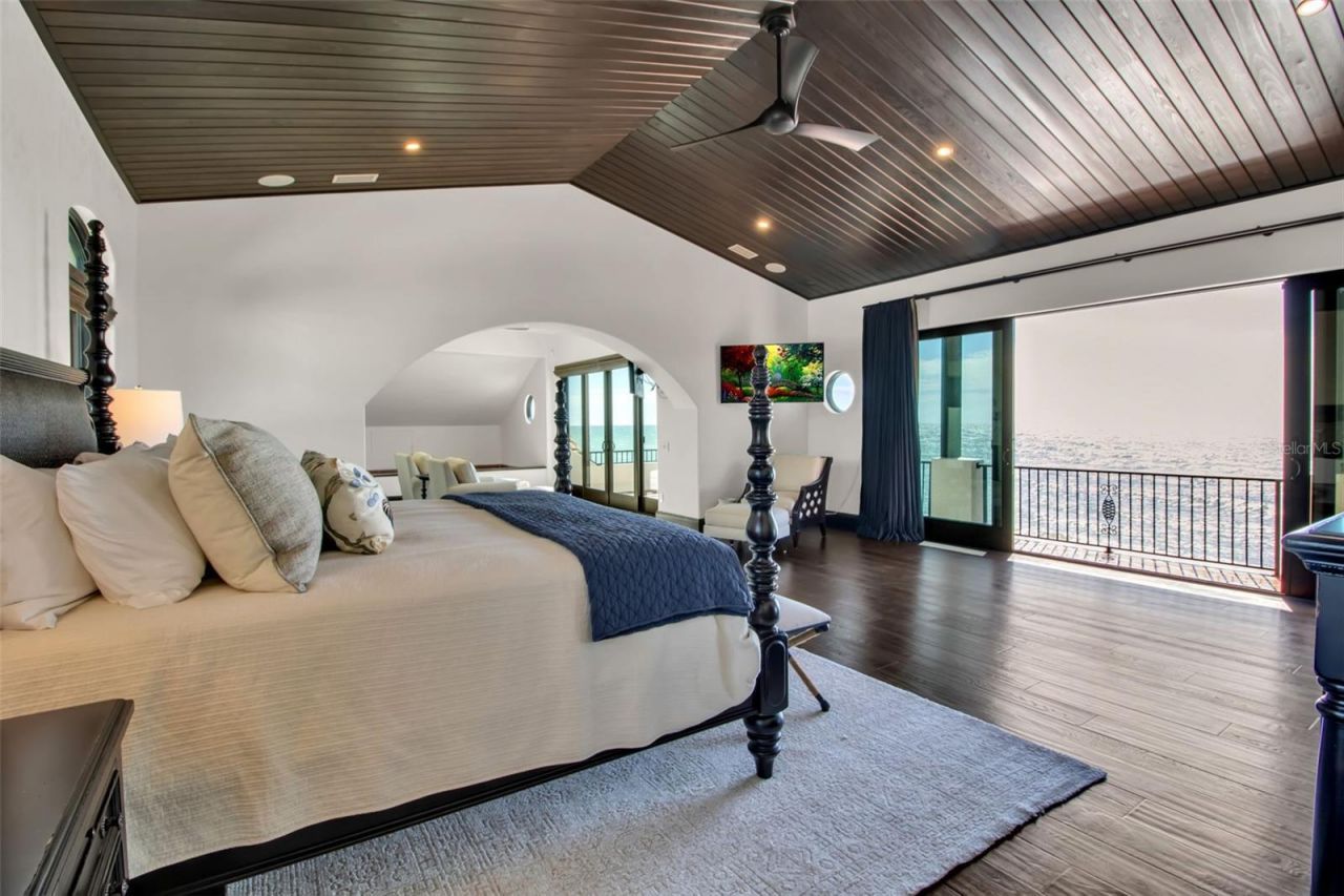 121 N Casey Key Road, Osprey, FL 34229 Photo