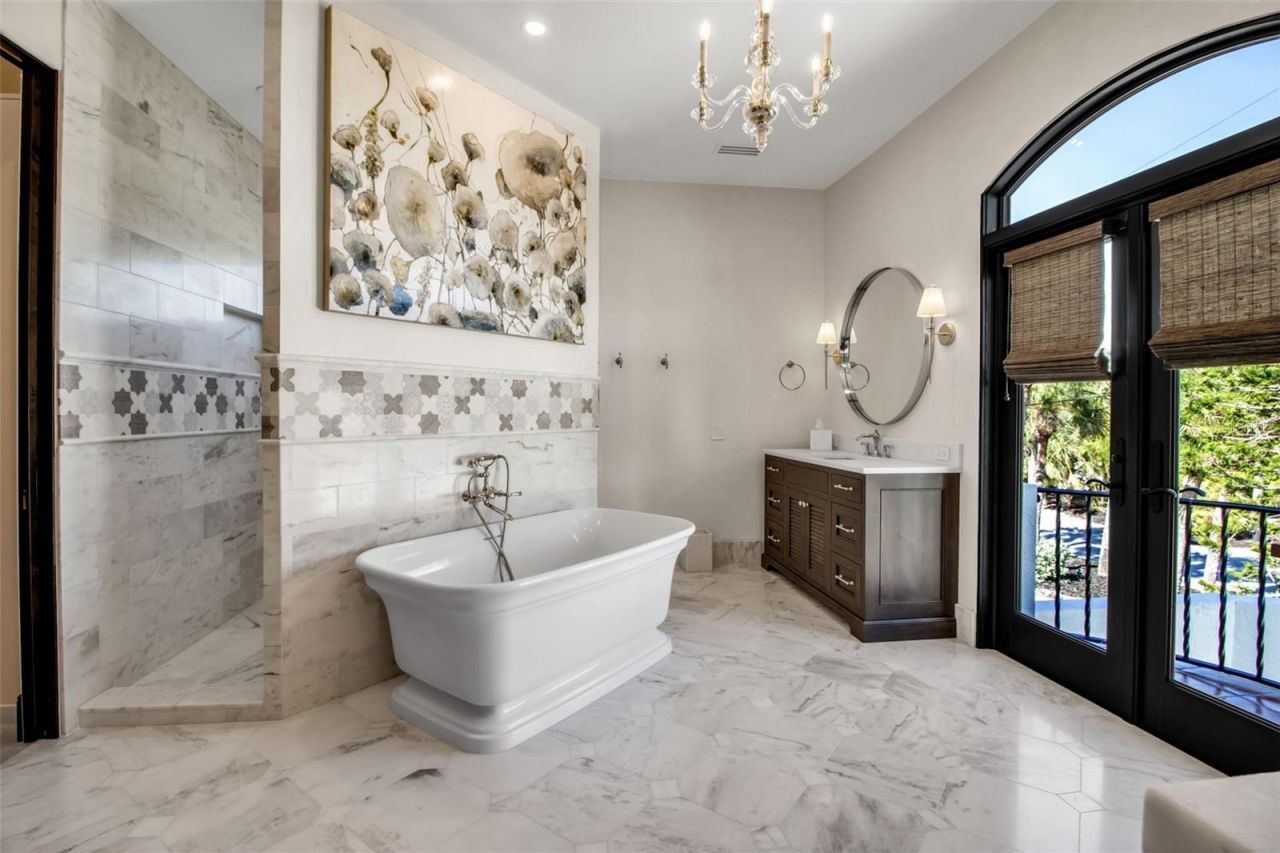 121 N Casey Key Road, Osprey, FL 34229 Photo