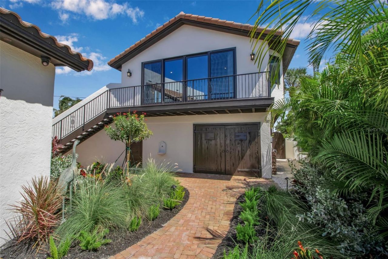 121 N Casey Key Road, Osprey, FL 34229 Photo