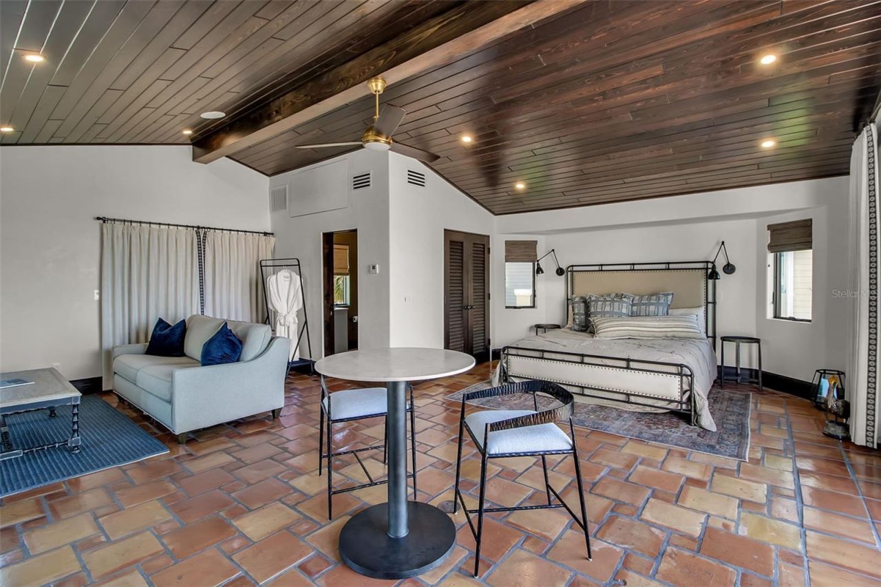 121 N Casey Key Road, Osprey, FL 34229 Photo