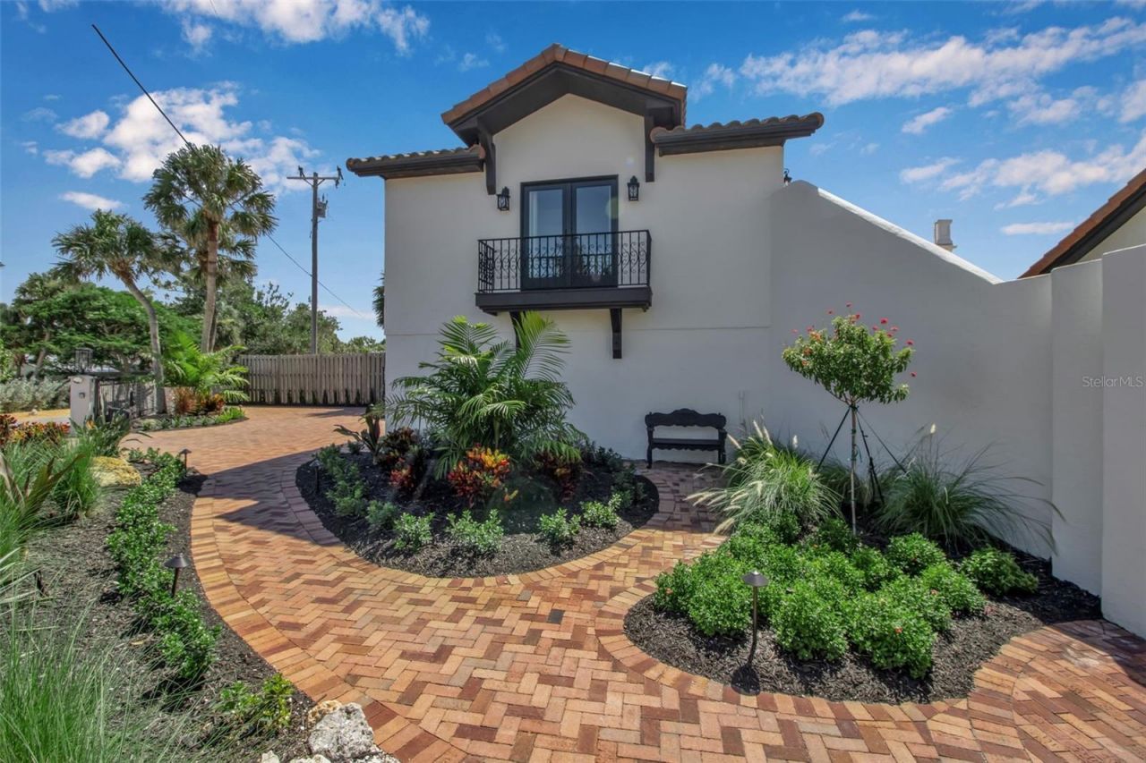 121 N Casey Key Road, Osprey, FL 34229 Photo