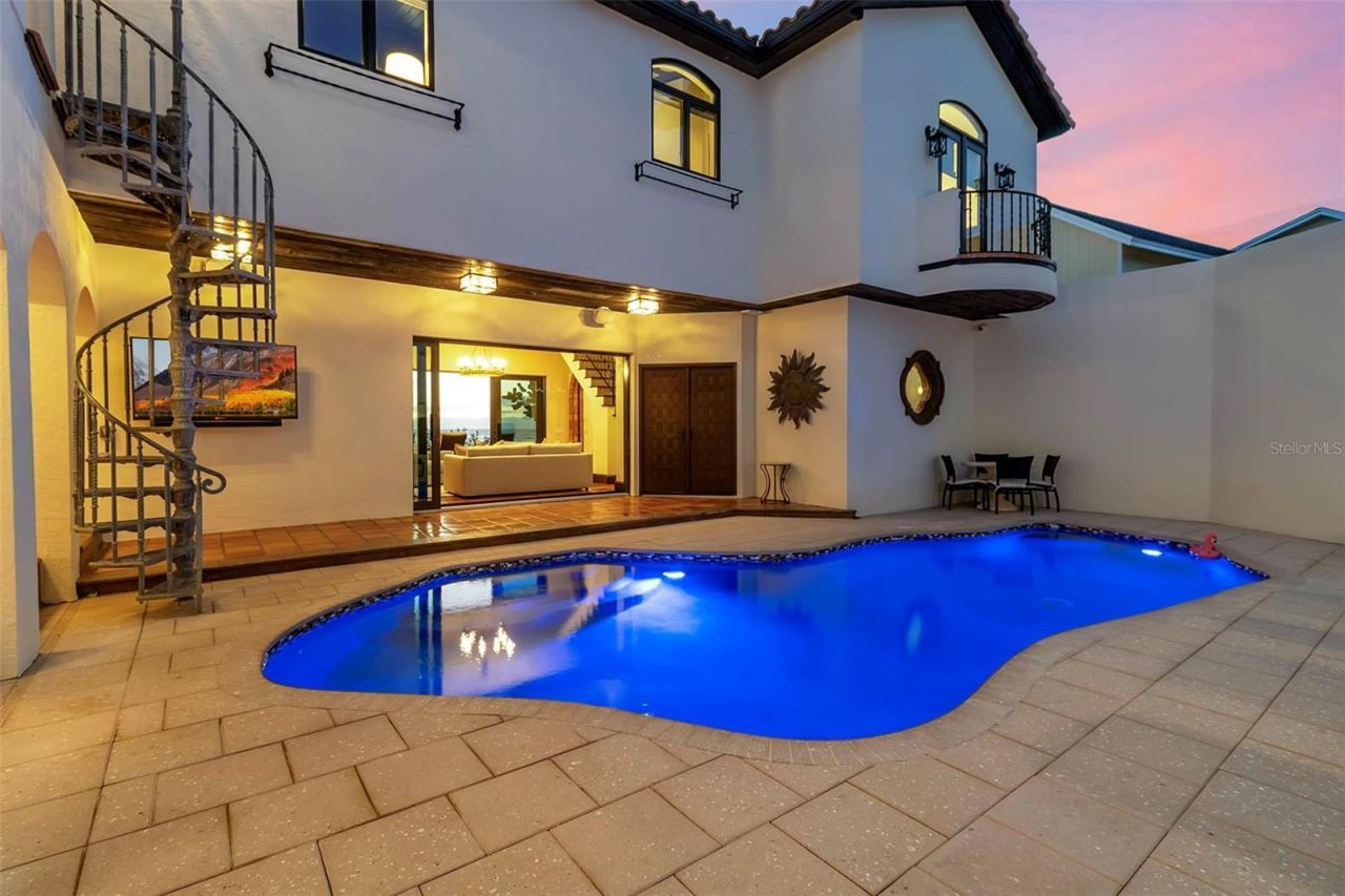 121 N Casey Key Road, Osprey, FL 34229 Photo