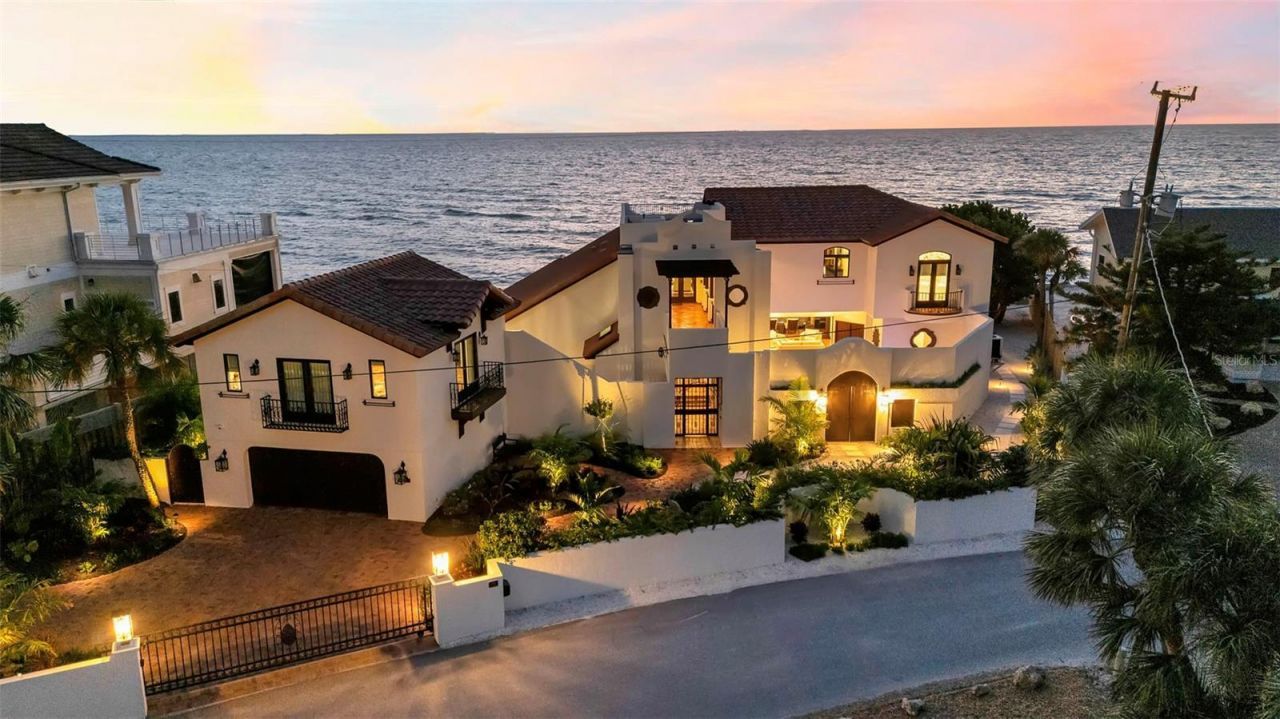 121 N Casey Key Road, Osprey, FL 34229 Photo