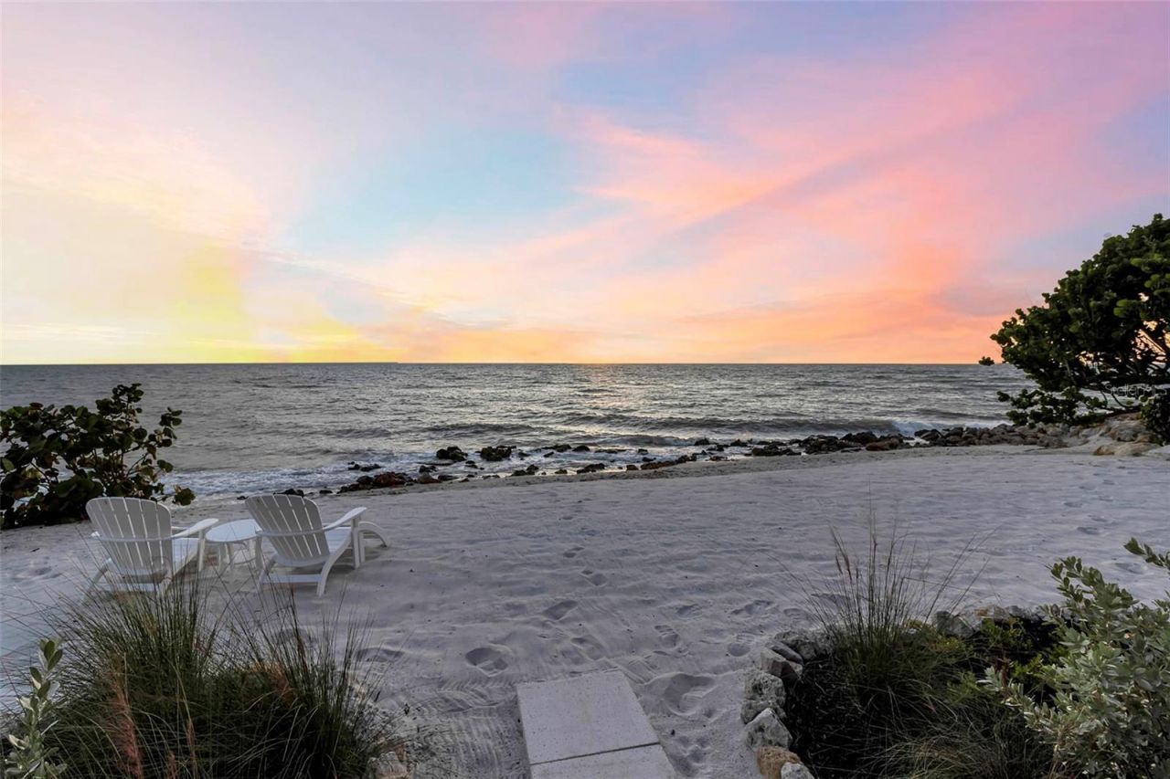 121 N Casey Key Road, Osprey, FL 34229 Photo