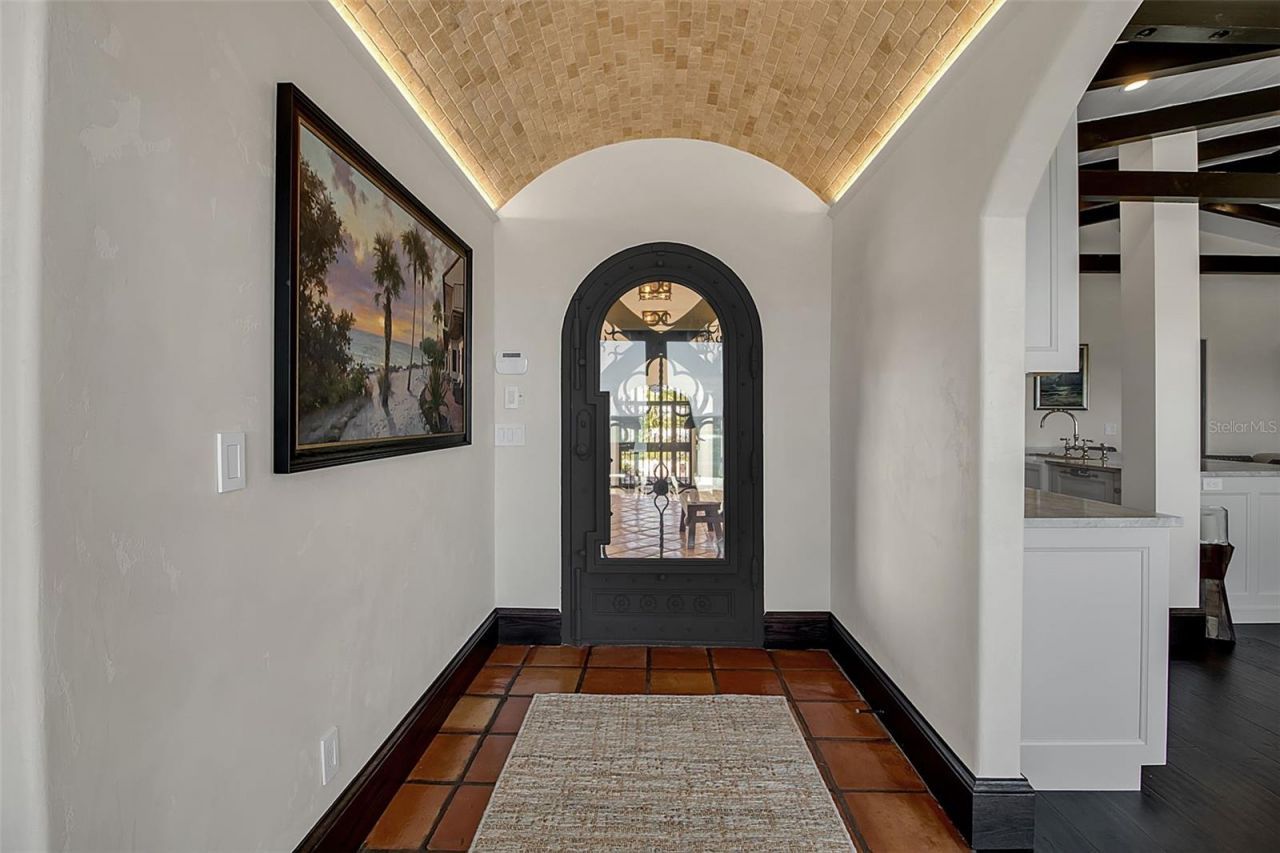 121 N Casey Key Road, Osprey, FL 34229 Photo