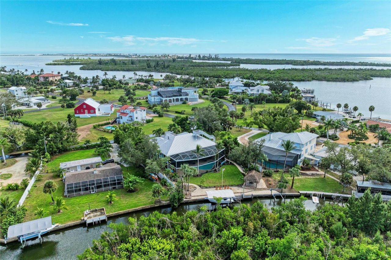 50 Buccaneer Bend, Placida, FL 33946 Photo