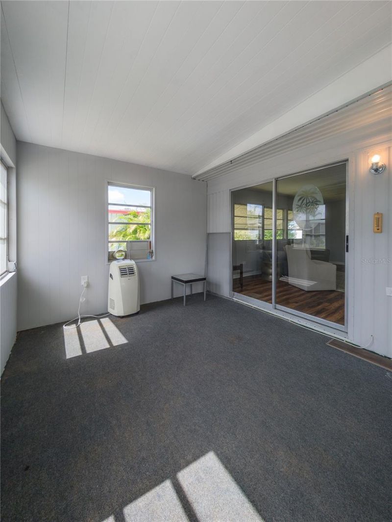 217 Seagull Drive, Tarpon Springs, FL 34689 Photo